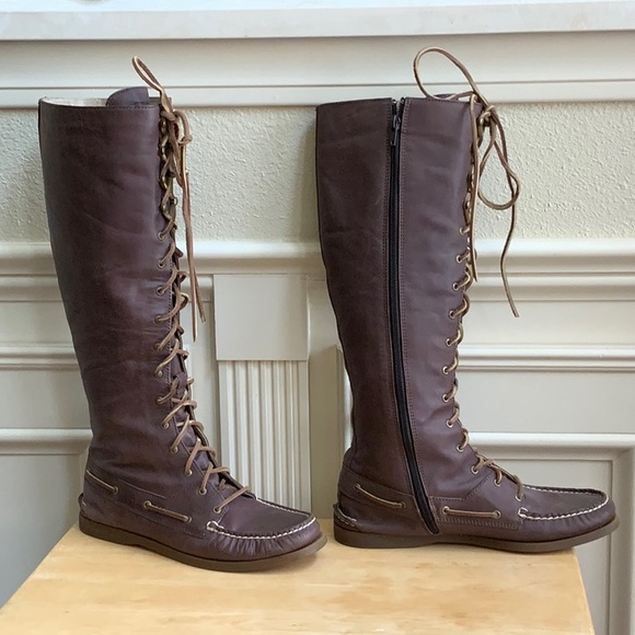 Boots - Picture 2 of 4